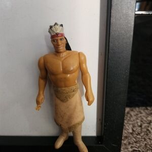 POWHATAN POCAHONTAS DISNEY 4.2” ACTION FIGURE PLASTIC TOY (PRE-OWNED)